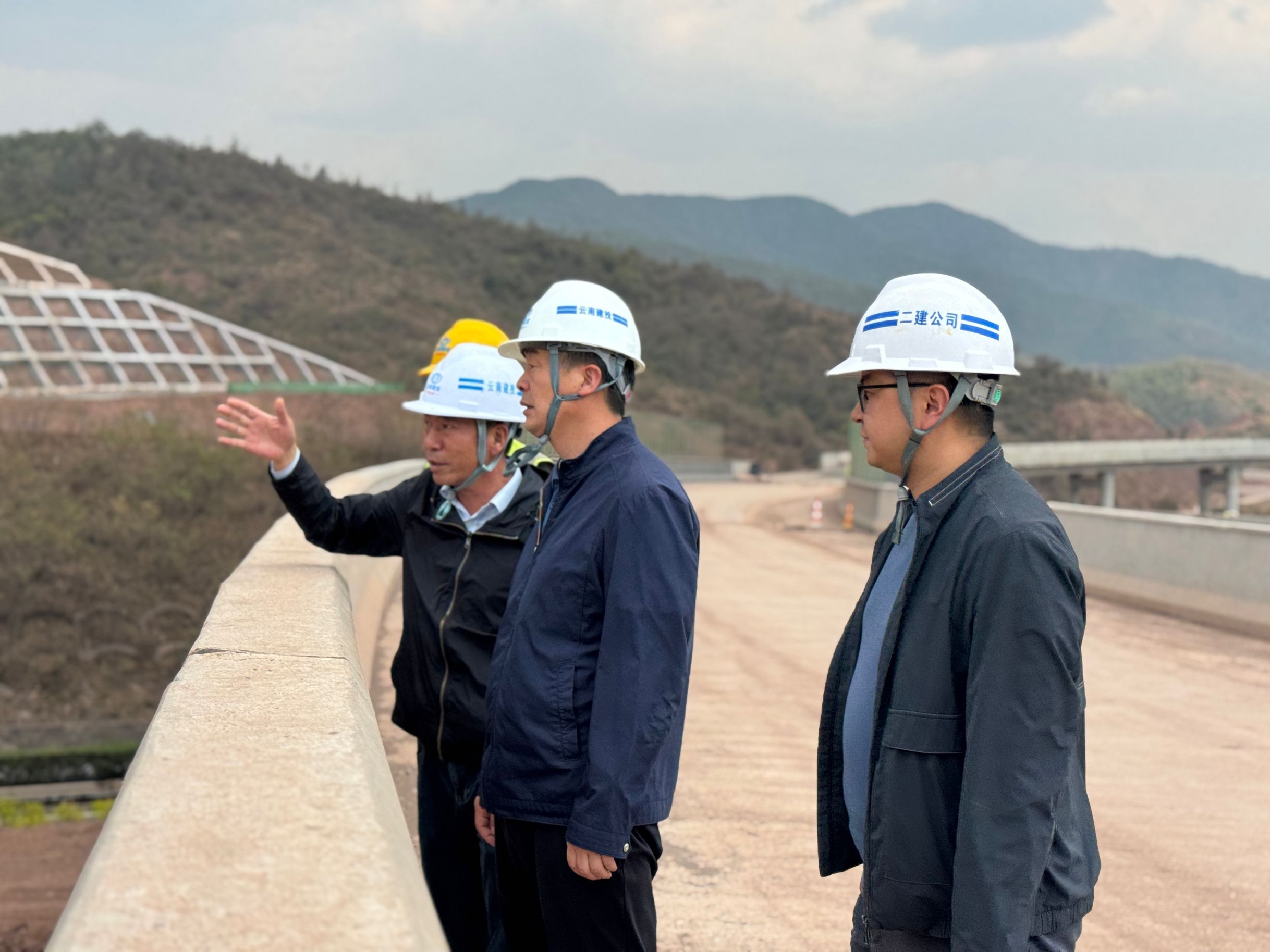 【公司要聞】孫道光到公司楚雄片區(qū)項(xiàng)目調(diào)研